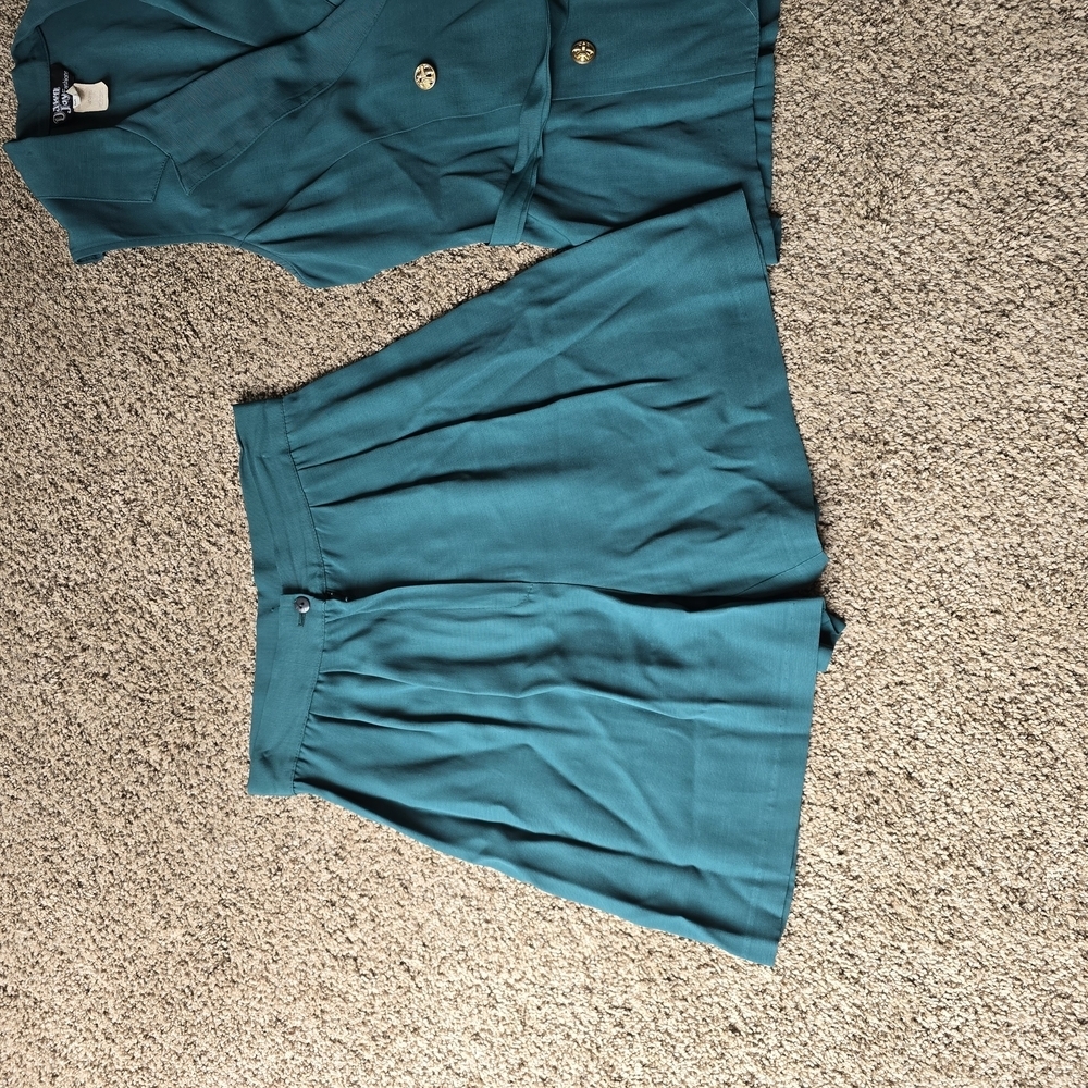 Vintage Green Pleated Two-Piece Set for Work - Picture 3 of 6